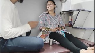 Gadis Muda Tiri Digoyang Di Kereta Dari Kashmir Ke Kanyakumari