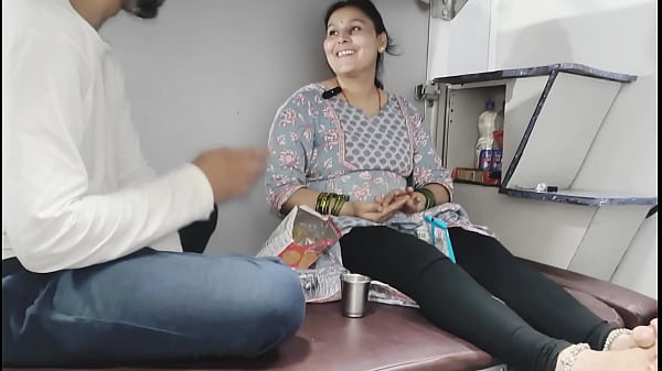 Gadis Muda Tiri Digoyang Di Kereta Dari Kashmir Ke Kanyakumari
