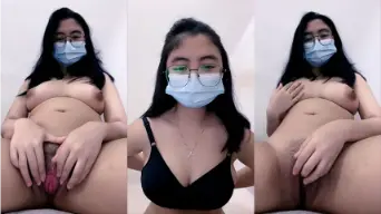 Gadis Muda Piyu Yola Yang Menggoda Dengan Tubuh Ranum