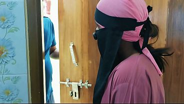 Gadis Hijab Panas Teman Kampus Tiri Dihardcore Di Kamarku