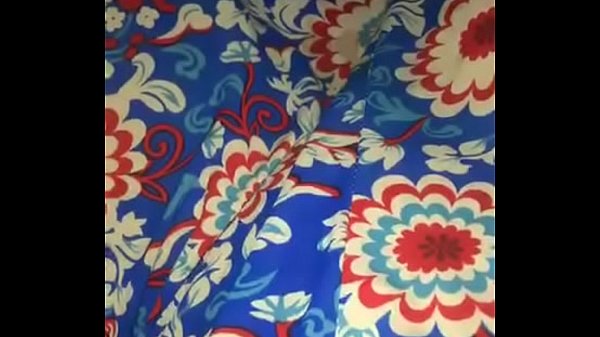 Gadis Kamboja Live Streaming Di Facebook Dengan Gaya Seksi
