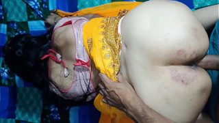 Gadis India 21 Tahun Baru Menikah, Celana Dalam Ketat, Ngobrol Mesra Di Kamar Pakai Bahasa Hindi