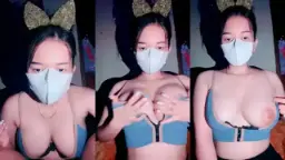 Mango Montok Zia Molly, Toket Bulat Dan Menggoda