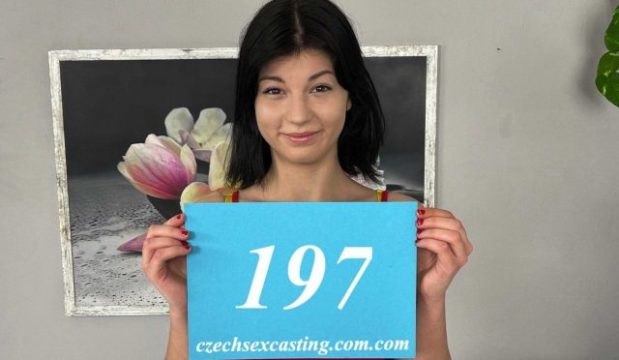Nessie Blue, Cewek Ceko Seksi, Bikin Cowok Keras Saat Audisi