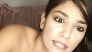 Sharanya Jit Kaur Tampil Telanjang Langsung Di Layar