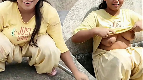 गर्म जवान भाभी के साथ छत पर जंगी रोमांस, देहाती लड़की का बेबाक आउटडोर सेक्स वीडियो