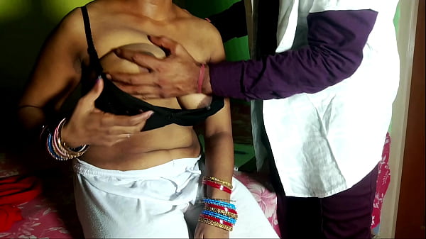 Dokter Menggila, Mengobati Pasien Perawan Dengan Suara Hindi Yang Menggairahkan