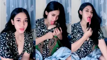 Kak Lovely Si Cantik Jilat Mangga Montok Sampai Basah.