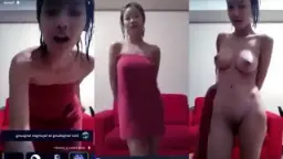 Pamer Kontol Basah Abis Mandi, Tontonan Vip Bikin Makin Tegang