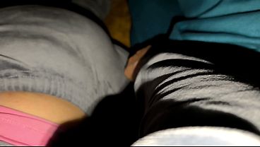 Ngentot Istri Tetangga, Kontol Tegang Tembus Memek Basah, Selingkuh Panas Bikin Makin Bernafsu