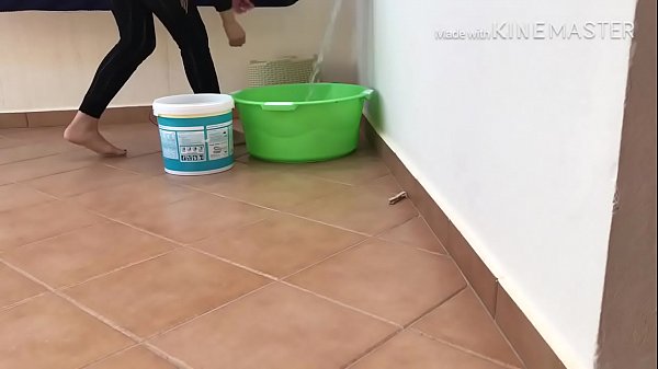 Hijab Bokong Kaki Bau