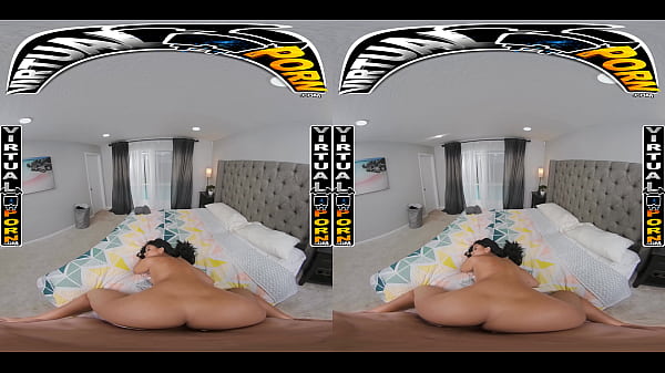 Virtual Porn – Mandi Biasa Aja Tiba-tiba Step-sis Ameena Green Ngajak Ngewe Panas Banget