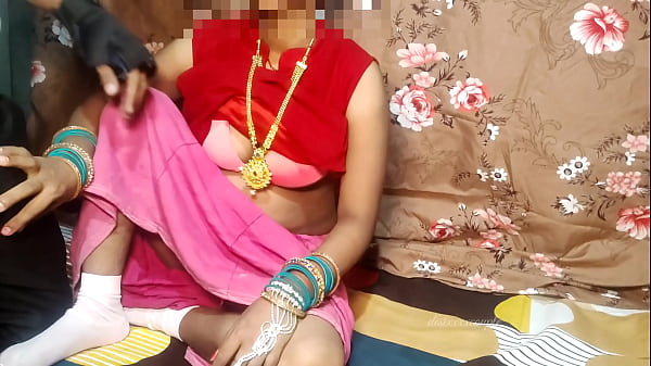 Baju Merah Ketat, Bini Siap Digarap Suami, Mulus Polos, Nafsu Menggebu.