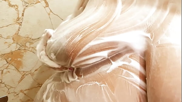 Desi Bhabhi Mandi Basah, Siap Dimainin
