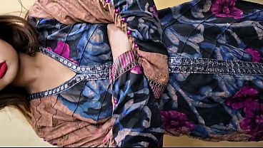 Paki Desi Cewek Di Rumah Doain, Mainin Memek Sambil Ngomong Kotor Pake Audio Hindi.