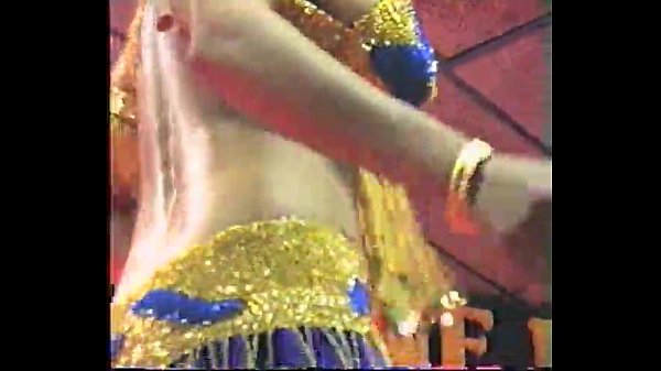 Tukang Striptis India Bikin Makin Panas
