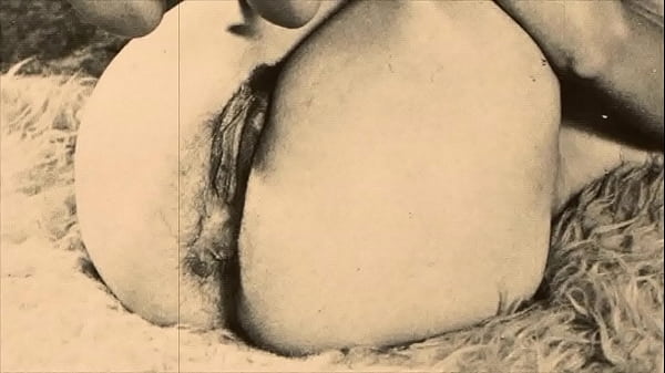 Cerita Rahasia: Ibu-ibu Seksi Dan Horny Di Rumah Sendiri