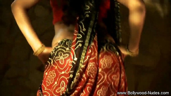 Tarian Si Gadis Cokelat India, Gerakan Tubuhnya Bikin Klepek-klepek