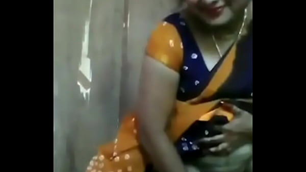Desi Bhabhi Yang Menggoda, Siap Bikin Lo Tegang Malam Ini.