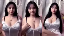 Kienzy Goyang-goyangin Toket Gede Di Tiktok, Naik Turun Geter Bikin Ngiler.
