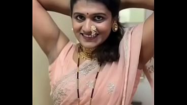 Cewek India Seksi Pamer Ketek Bikin Ngilu
